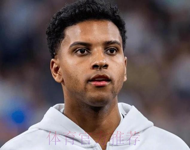 记者:曼联仍想签更多边锋 他们有意引进罗德里戈 记者:曼联仍想签更多边锋 他们有意引进罗德里戈